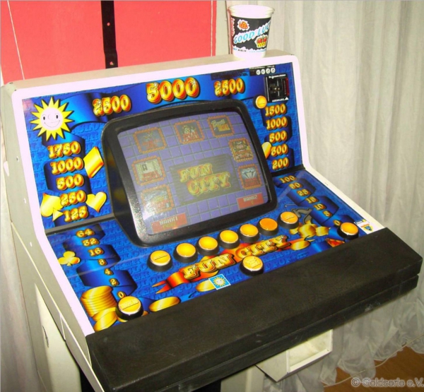 Fun City Table, adp, 1998